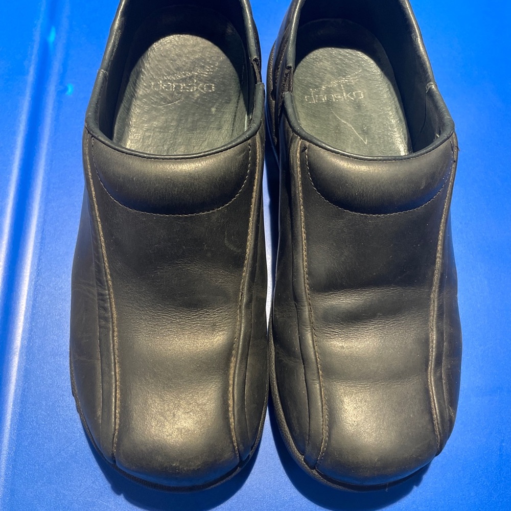 Womens dansko slip on.